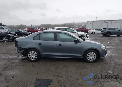 2016 Volkswagen Jetta 1.4T S z USA, uszkodzony, nr VIN 3VW167AJ9GM264437